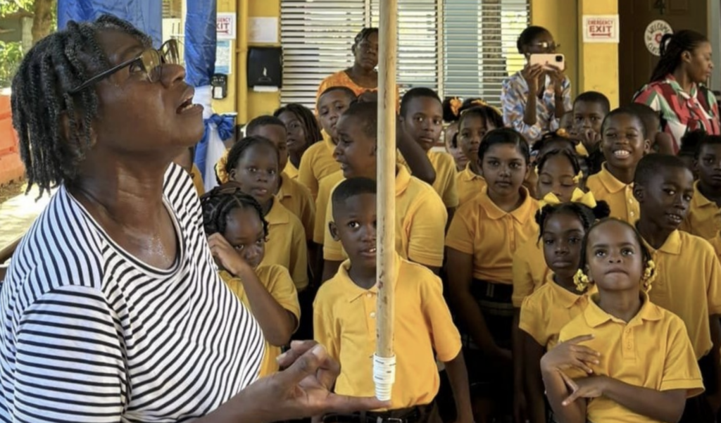 14 primary schools benefit from SMART schools project